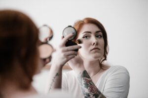 Makeup Mistakes to Avoid - HealthMed.org